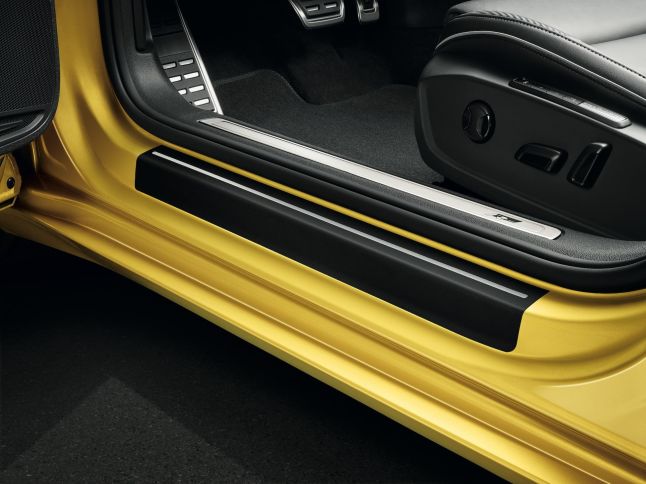 Protective film for the sill rail, front and rear, black with silver stripes