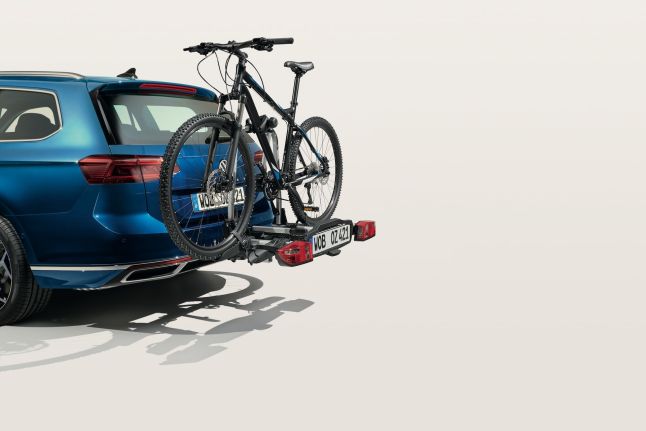 Bicycle carrier for the towing hitch, 2 bicycles, folding, Compact II, left-hand drive